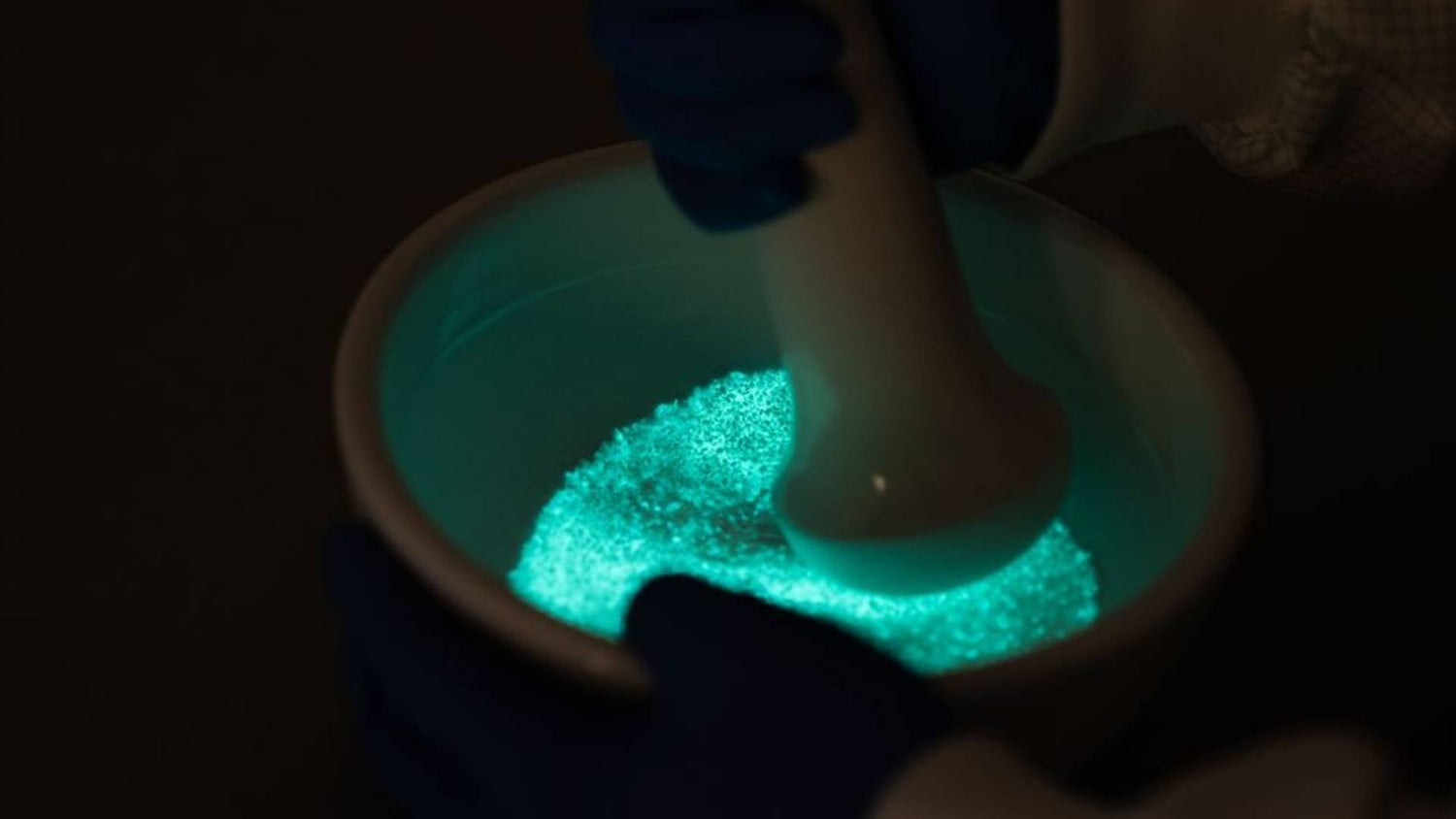 Super-LumiNova: Die Magie der leuchtenden Uhren